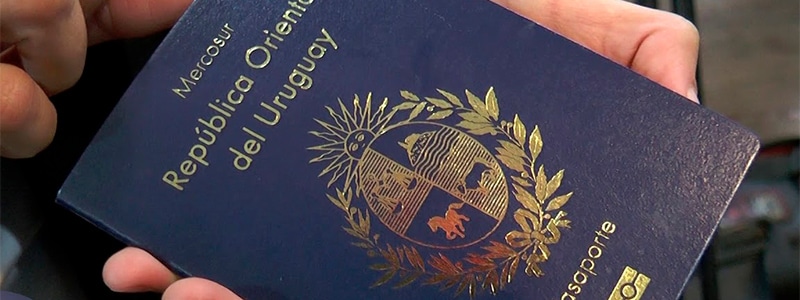 Pasaporte y cédula de identidad de Uruguay